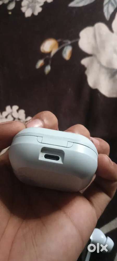 Noise air buds 100% condition