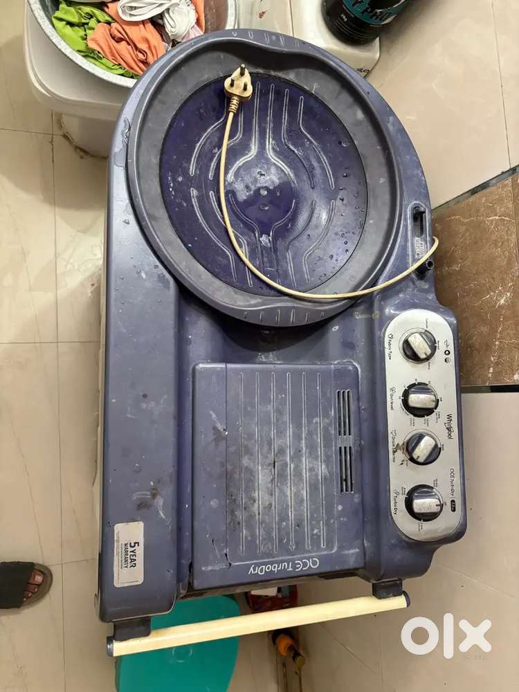Washing machine wher pool 7.5 kg.3yerold  perfect condition