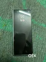 Fold 4    12 gb 256 ram