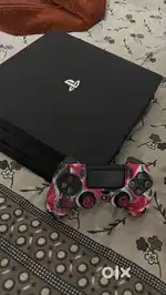 Play station 4 pro 1tb