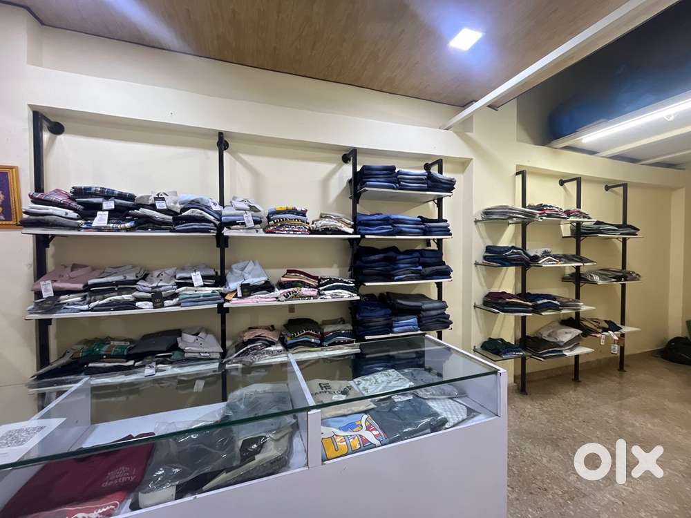 Pura Maal bechna hai