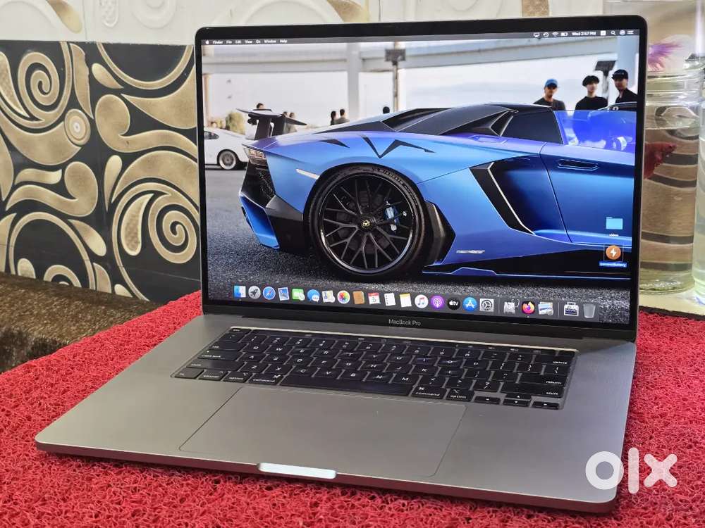 Apple Macbook Pro i9/16/512gb/5.5gb Graphics Touchbar Touch iD