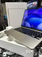 Apple MacBook Air M2 Gold