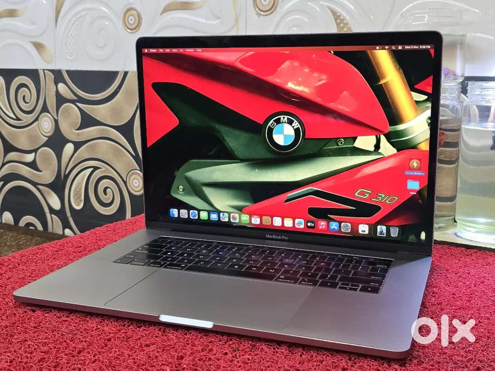 Apple Macbook Pro i9/16/512gb/5.5Gb Graphics 15inch Retina Touchbar