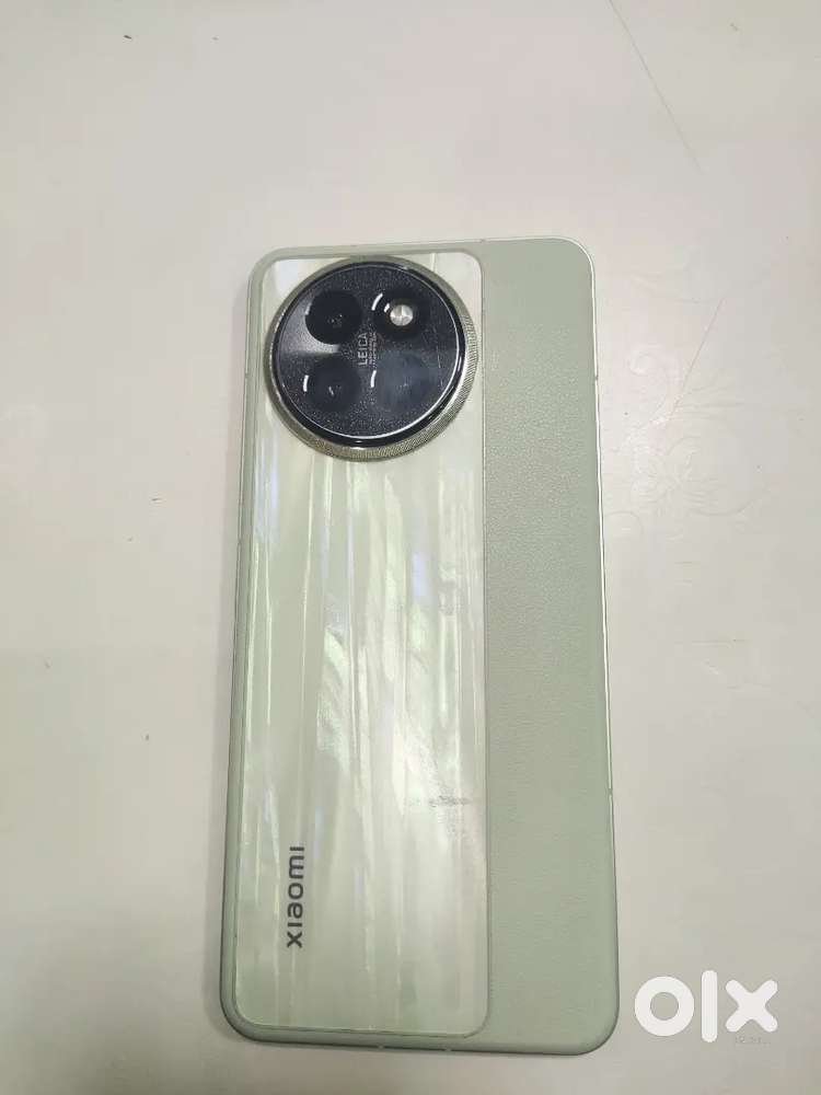 XIAOMI 14CIVI 12/512GB FULL KIT NEAT CONDITION
