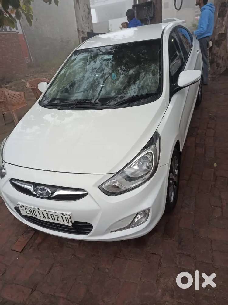 Hyundai Verna 2014 Diesel 75600 Km Driven