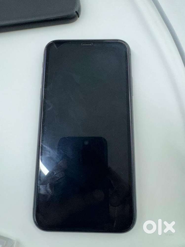 I phone 11 64gb