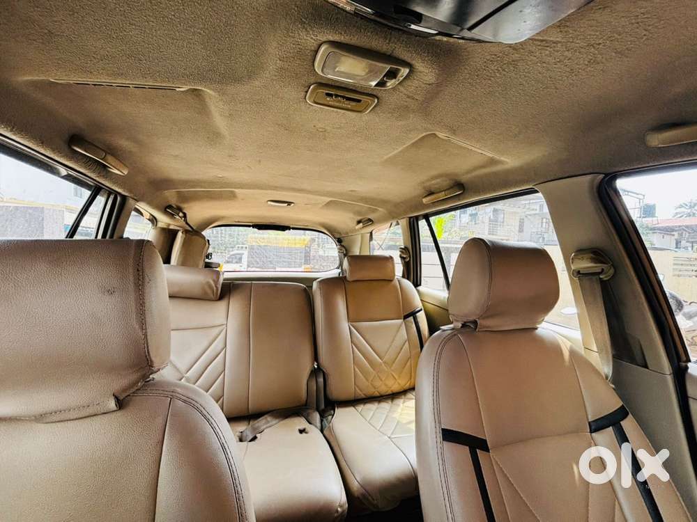 Toyota Innova 2010 Diesel 226000 Km Driven