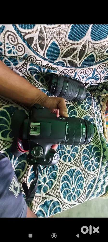 Canon EOS 1500D new condition