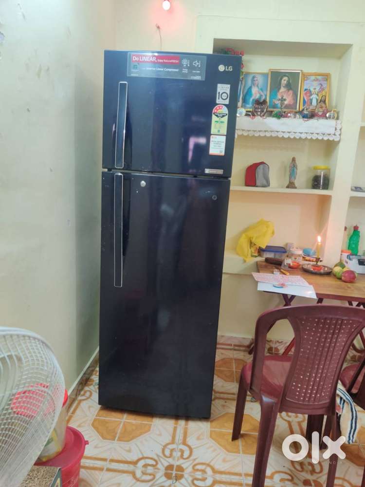 Well Maintained LG 360L Fridge, Top Washing Machine and Teak Wood Cot.