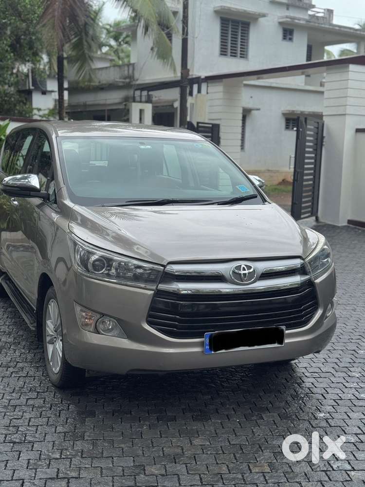Toyota Innova Crysta 2018 Diesel Well Maintained
