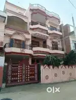 Lanka bhu tramacentre samne ghat Varanasi