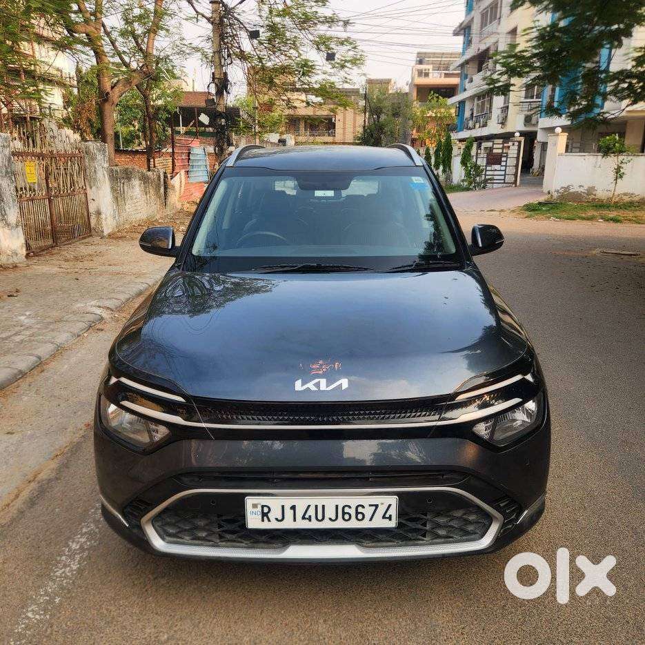Kia Carens 1.4 Premium 7 STR, 2023, Petrol