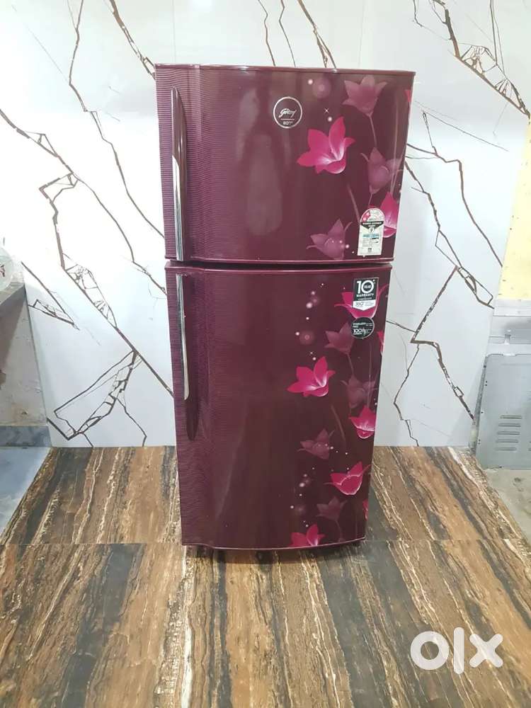 *9*Godrej eon 240ltrs latest flower model double door refrigerator*9*