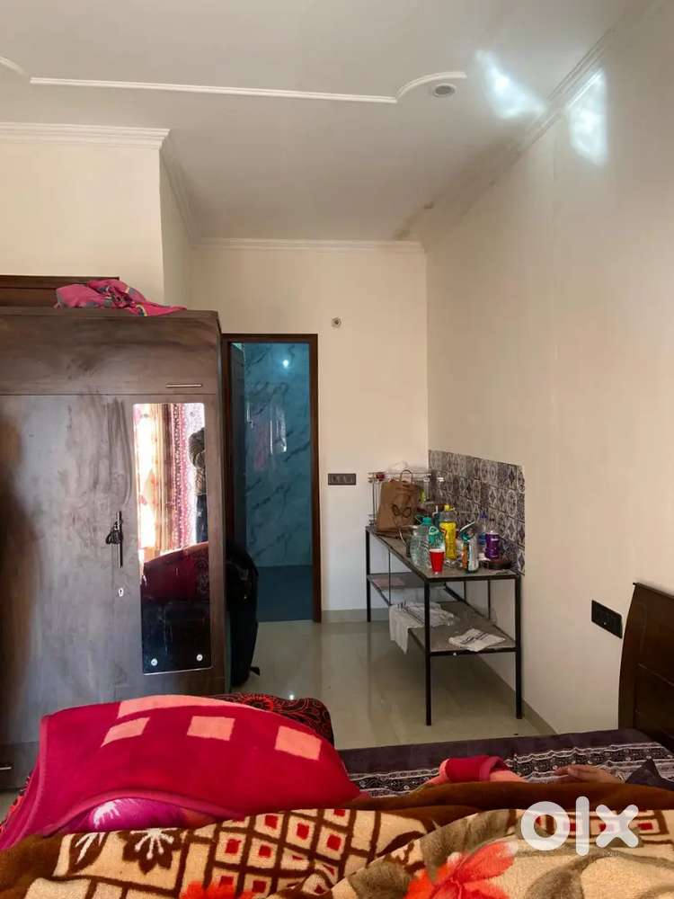 1 room with attach washroom