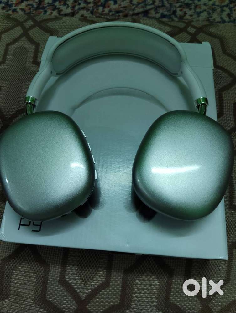 P9 Headphone New 5 days old only.