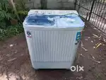 Semi automatic washing machine