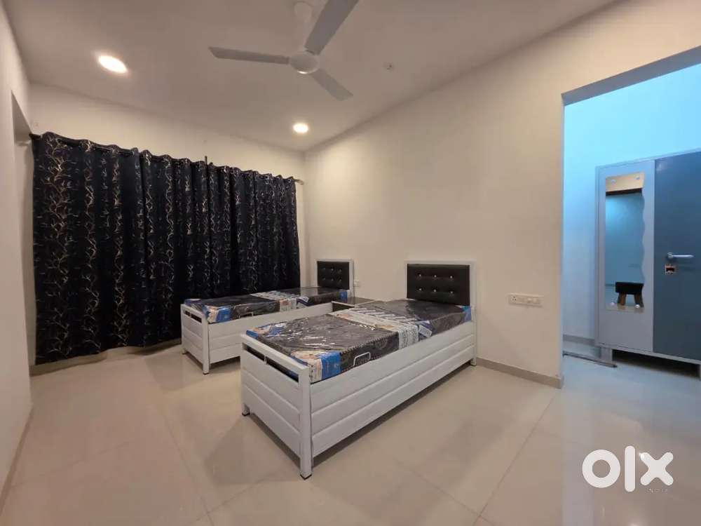 No brokerage pg paying guest cleaning wifi gas free with huge balcony