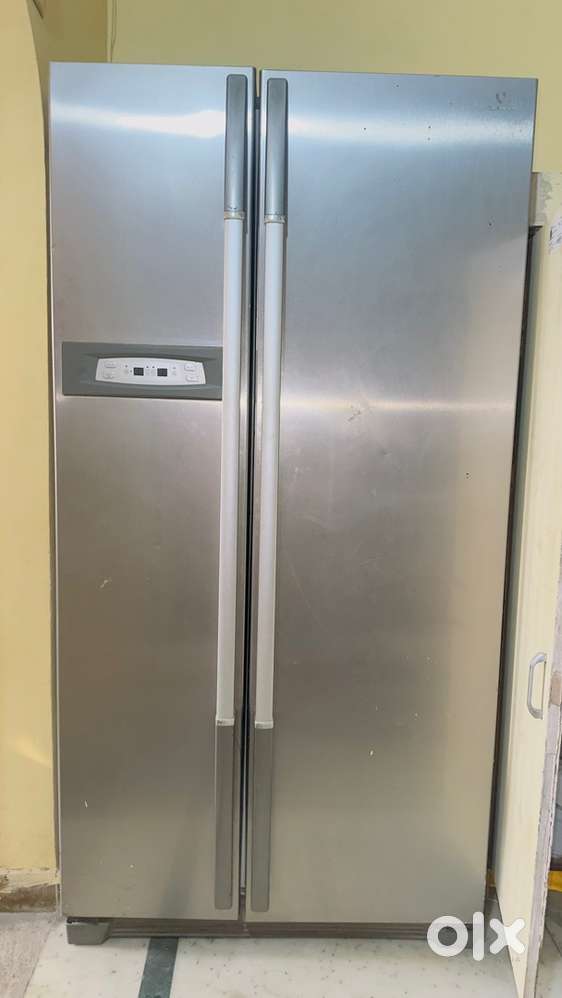 42-Inch Croma LED-TV Videocon Side by Side Fridge (Urgesnt Sale Good )
