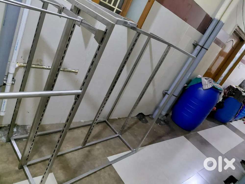 Steel stand with hanger