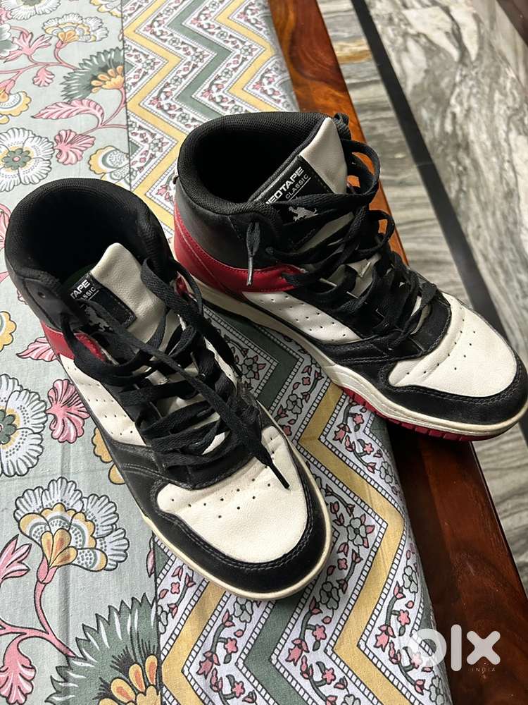 Red tape shoes 4 pairs