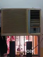 Window ac he mast he bahut achchi warking me he jo le wahi msg kare
