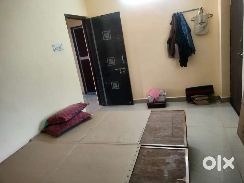 Room for 2 person per head charge 4k