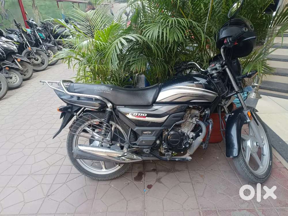 Honda CD110 Deluxe