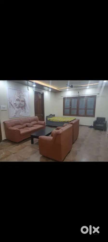 2bhk furnished house  available for rent near vibhuti khand