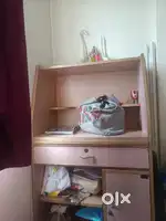 Computer table
