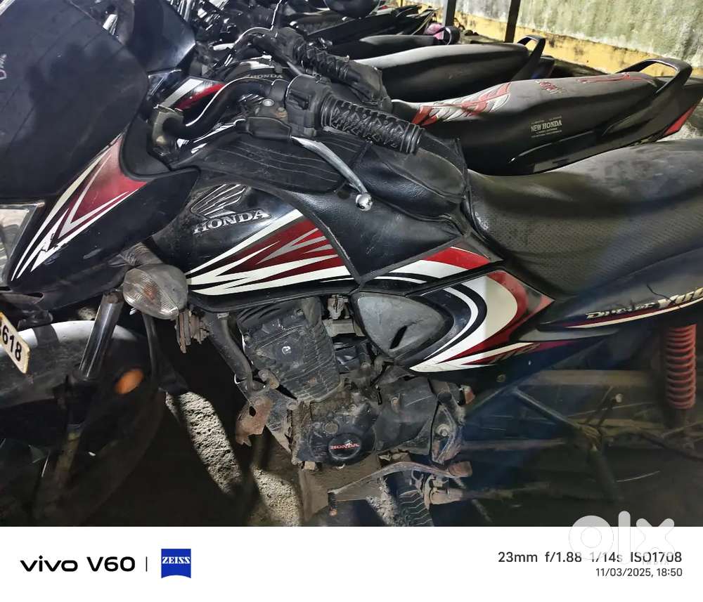 Honda Dream Yuga self working smooth Engine at