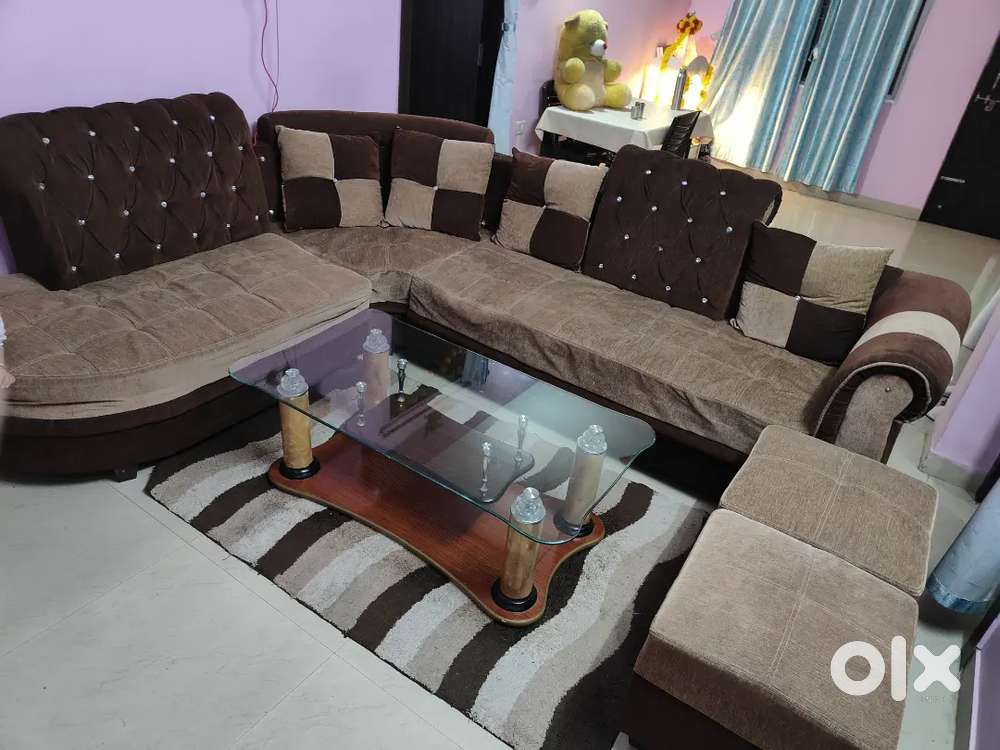 WANT TO SELL SOFA ALONG WITH CENTER TABLE & SOFA TOOL