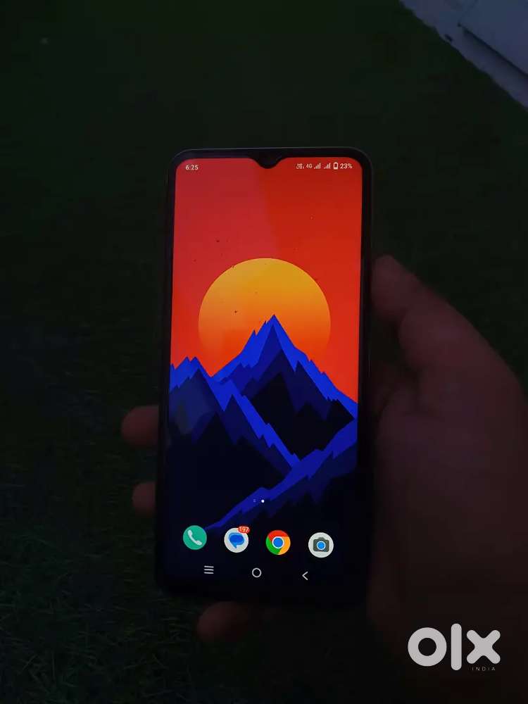 Vivo Y21 4g Brand new condition no dent or scratch.