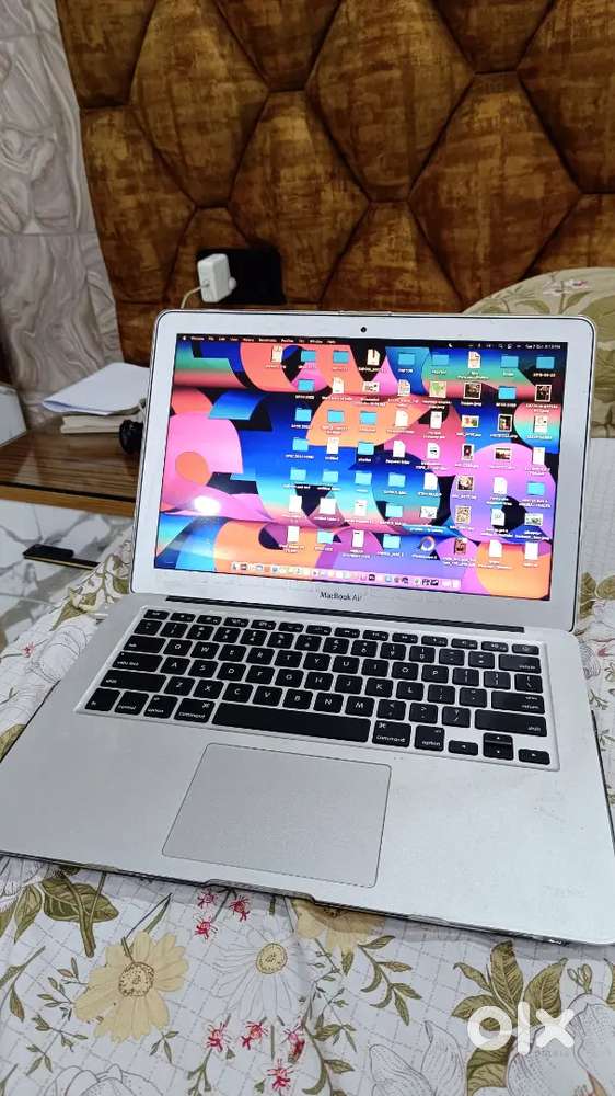 MacBook Air (13 inch , 2017) , Excellent Condition