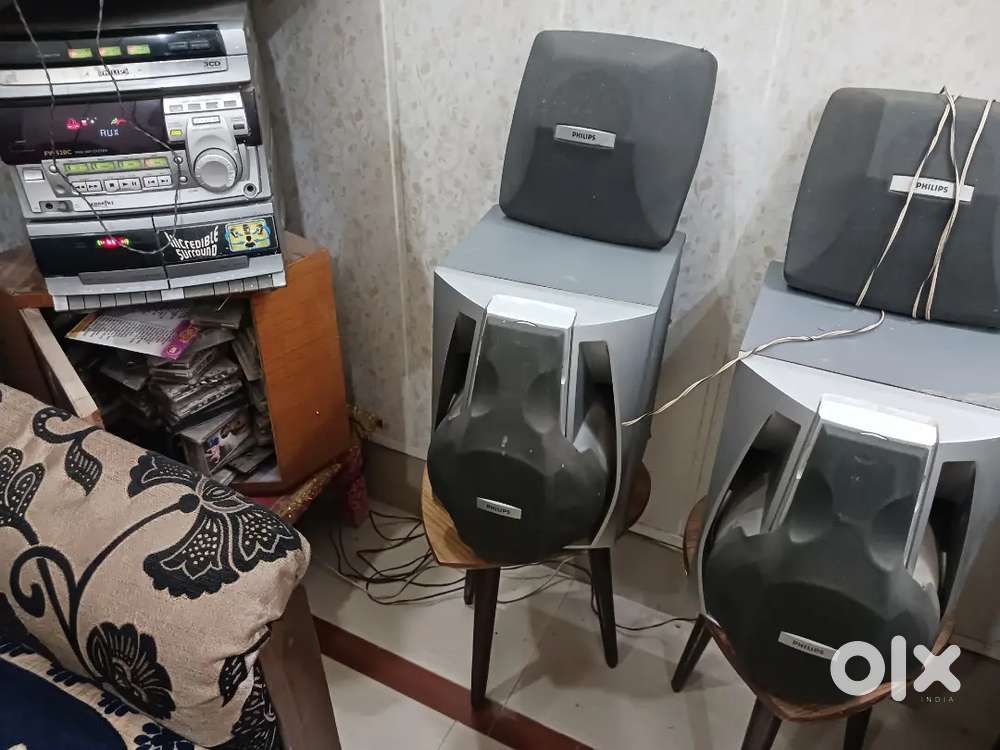 Philips A520 Home theatre with Cd player and  Bluetooth connectivity