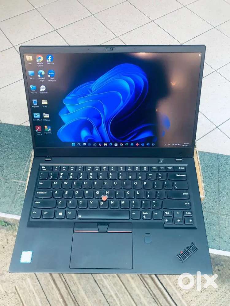 Léñòvō think i5-8th Gen crystal clear display autocad excel ms office