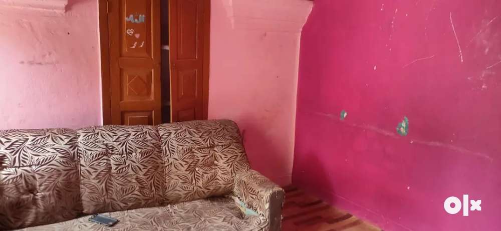 1 Room open balcony with fresh air well maintain and clean