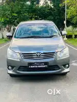 Toyota Innova 2.0 V, 2015, Diesel