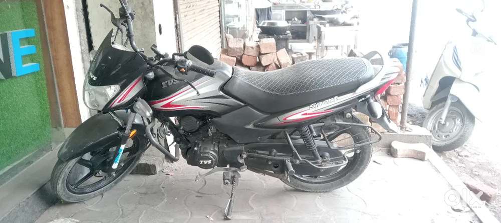 हमें न्यू बाईक लेना है