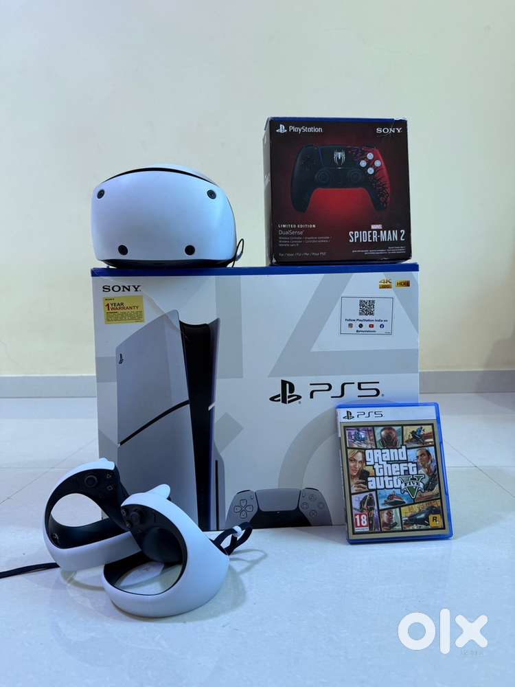 PS5 with extra controller and VR2 and cd