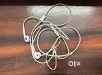 Apple lightning earphone