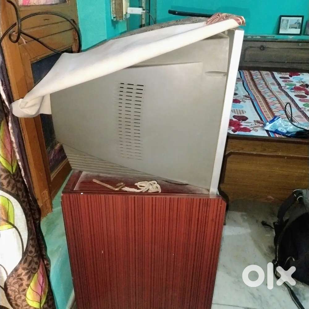 Selling old tv of Eye-Fi company