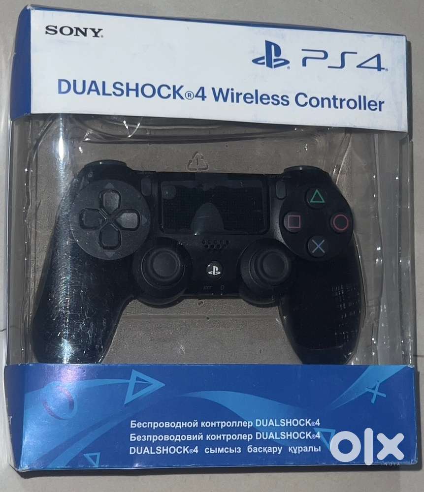 DUALSHOCK 4 WIRELESS CONTROLLER (PS4)