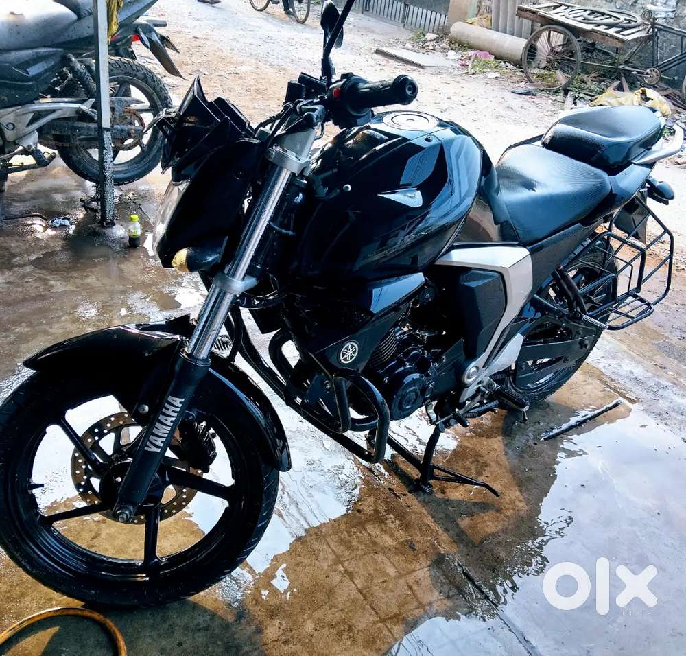 Mint condition FZ bike- Yamaha