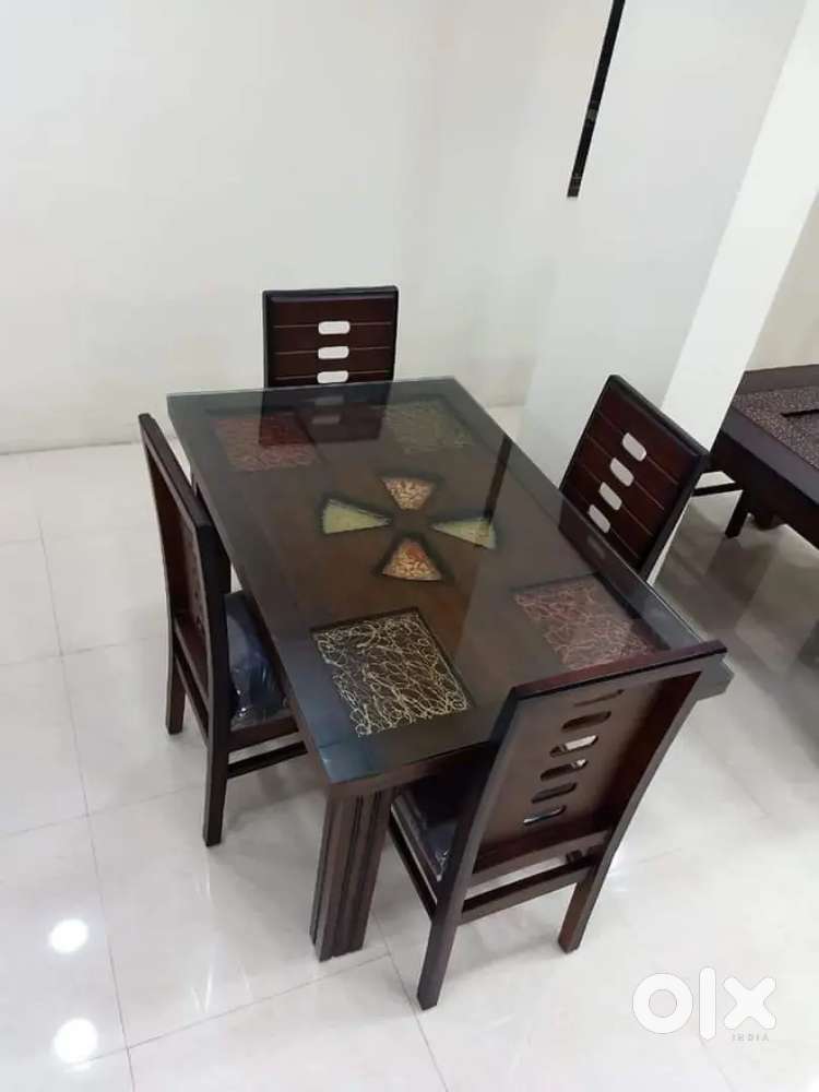 Premium quality 4 seater dining table available in starf furniture