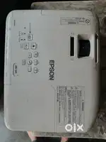 Epson eb-s41 3Lcd projector for sale in mint condition