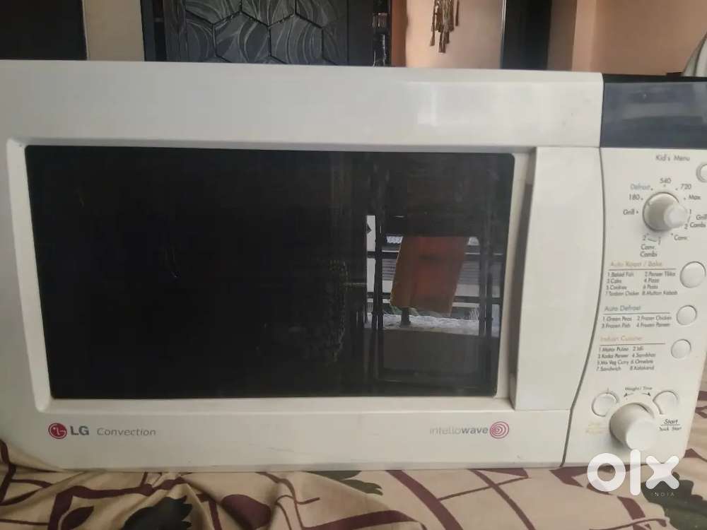 Microwave oven