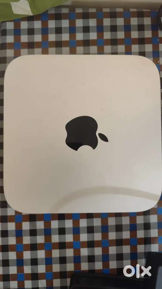 Apple Macmini M2, 256 GB SSD, Full Box, 8GB MEMORY. Fully functional