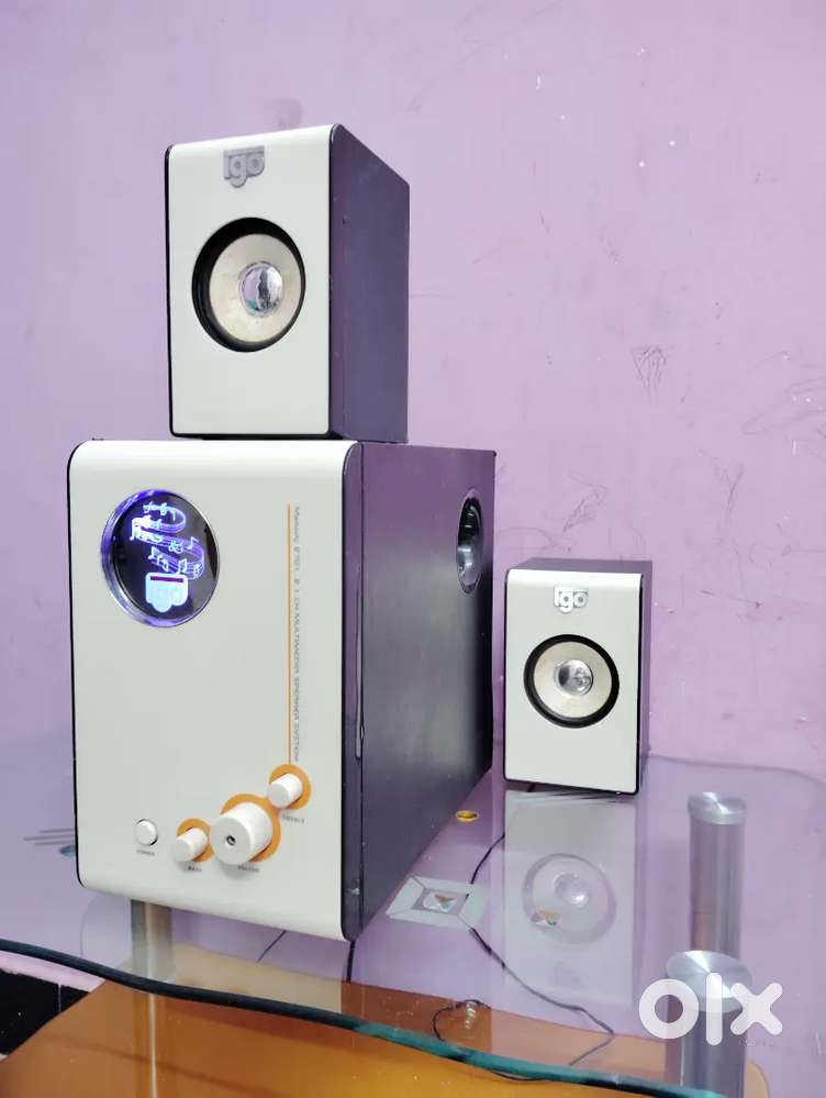 igo Bluetooth home theatre speakers / 2.1