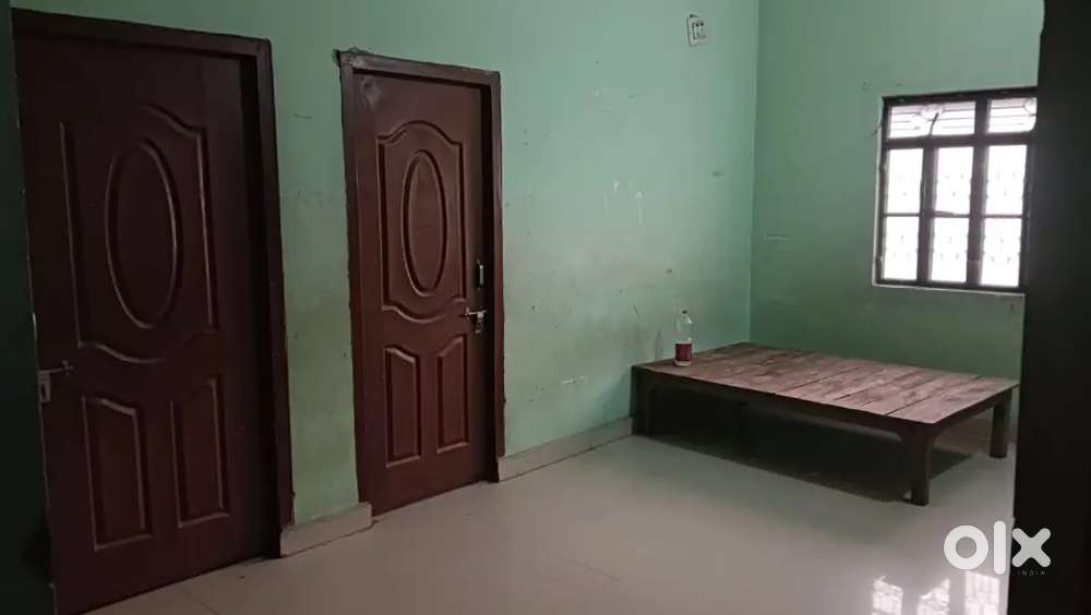 Near KR school best room for family